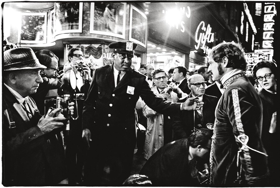 Richard Harris, opening night of Camelot, NYC. &#39;68