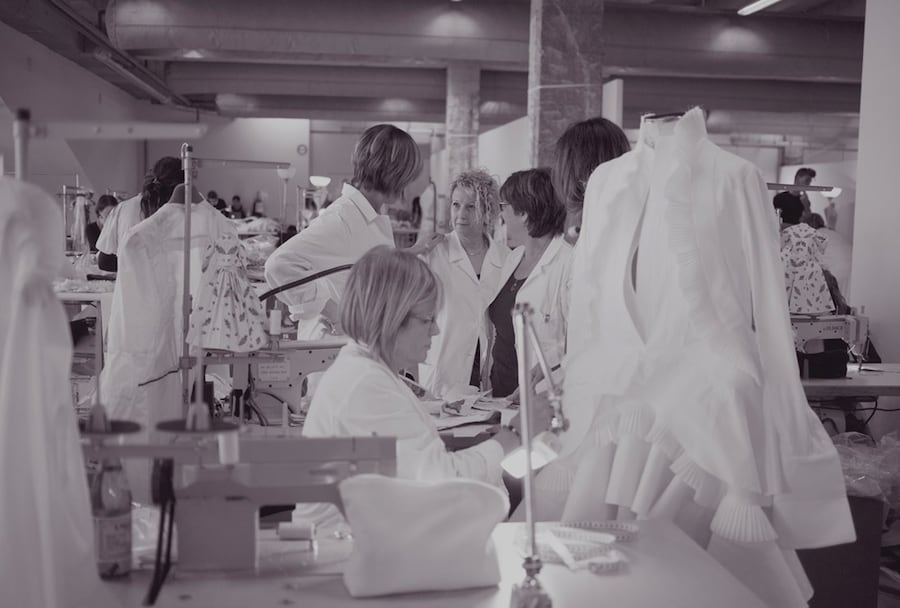 Alexander McQueen&#39;s Atelier S/S16