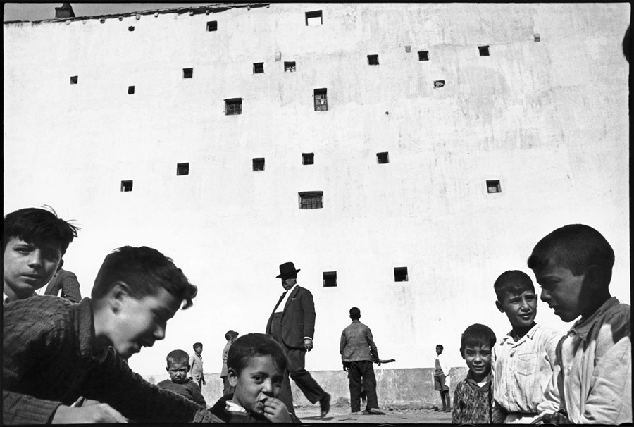 Madrid,-Spain,-1933.-Henri-Cartier-Bresson-Magnum-