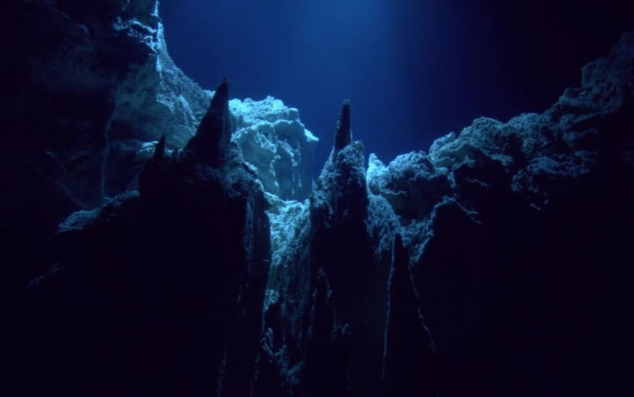 Challenger Deep, source kenh14.vn
