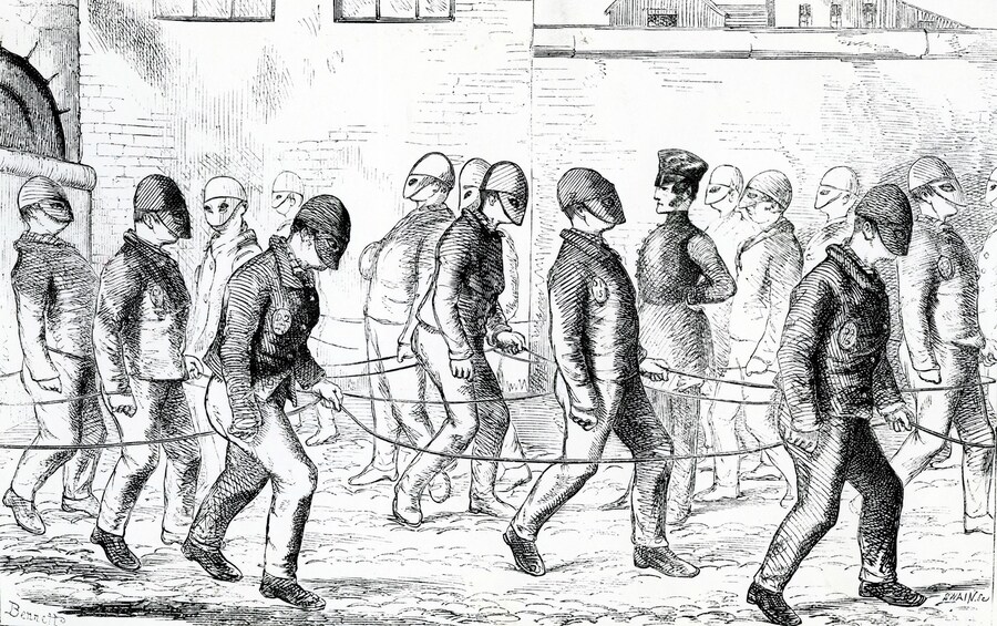 Convicts-exercising-in-Pentonville-Prison-copyrigh