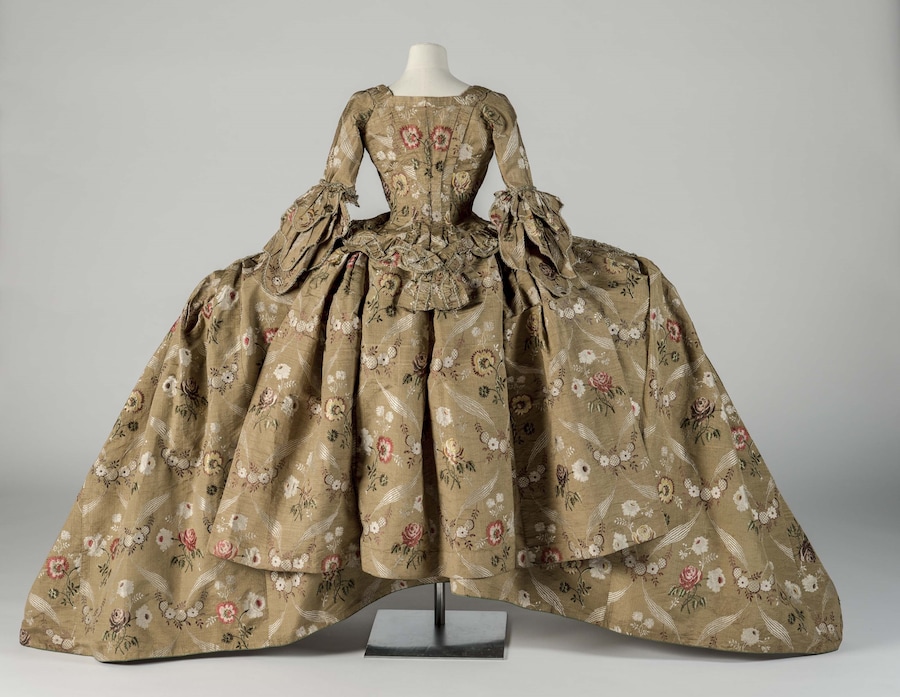 Eighteenth Century Court Mantua, 1748–1750 