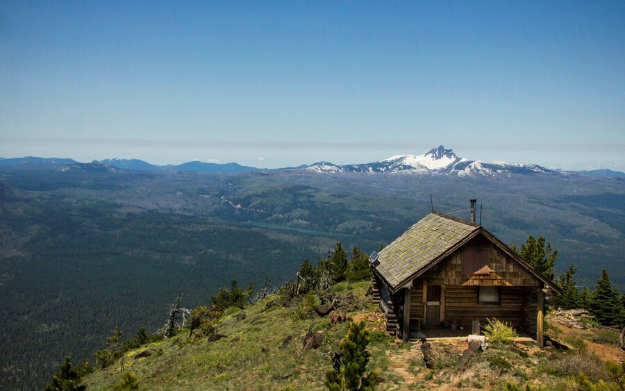 BackcountryArchive_ConnorOBrien_SistersOR_HR_01 - 