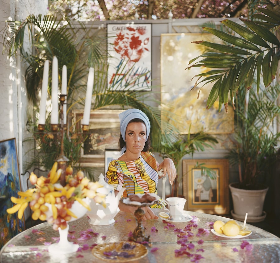 Slim Aarons: Women by Slim Aarons, text by Laura Hawk 