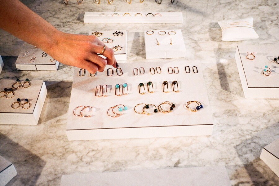 028Bex_DayanOther_gasoline