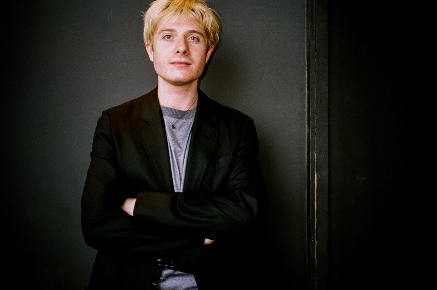 043Bex_DayanOther_gasoline