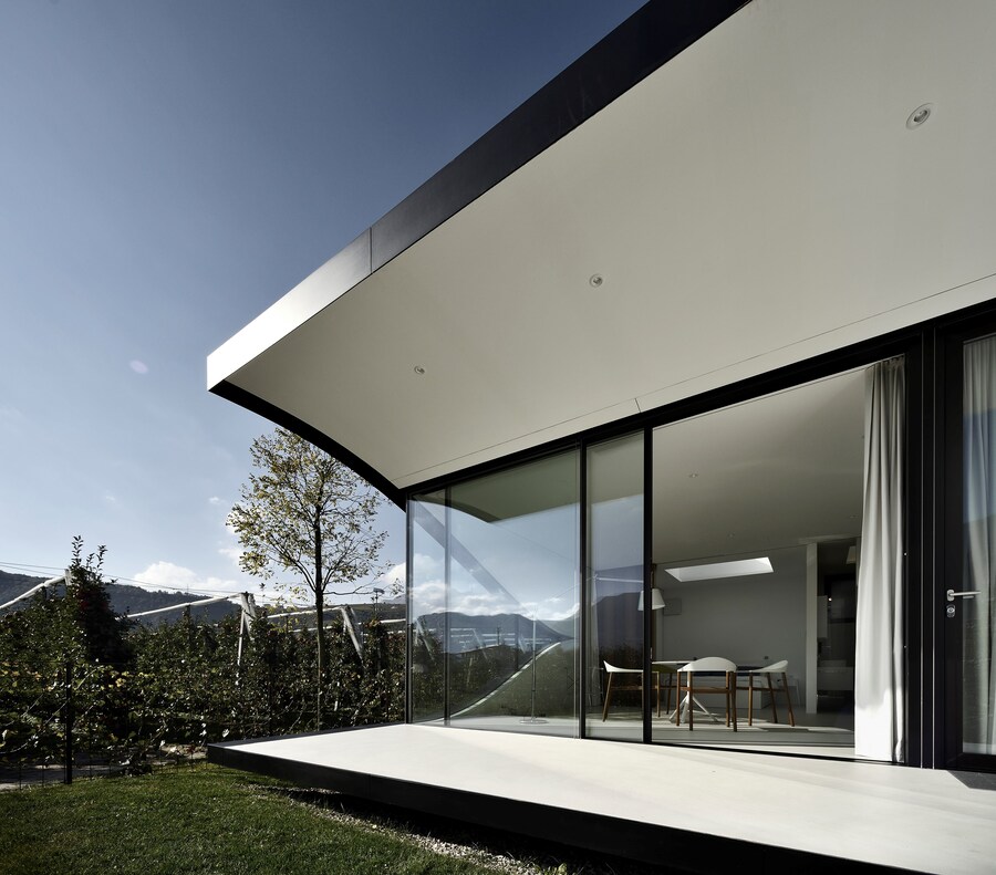 Mirror Houses South day-1