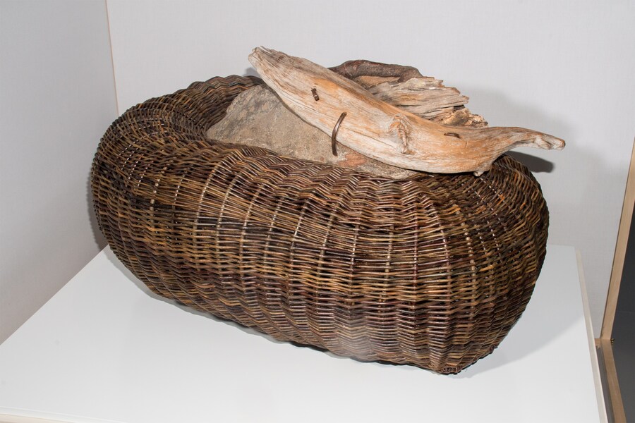 13_AlexanderCoggin_AnOther_LoeweCraftPrize