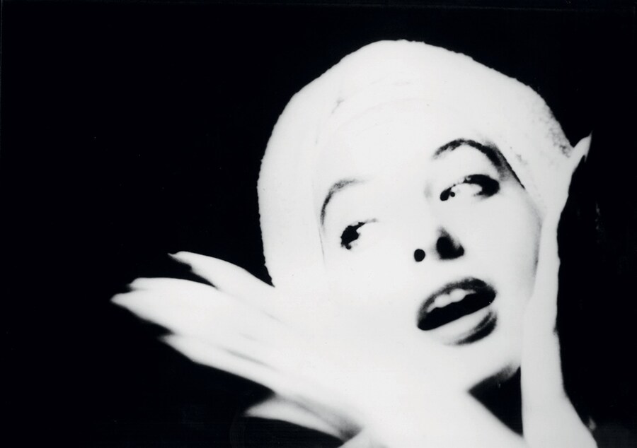 3_Lillian-Bassman_A-report-to-Skeptics_Suzy-Parker