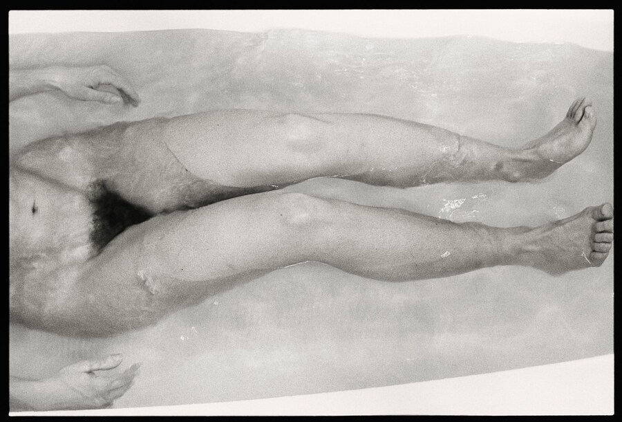 06_Amy_Arbus_Tub_11_175dpi