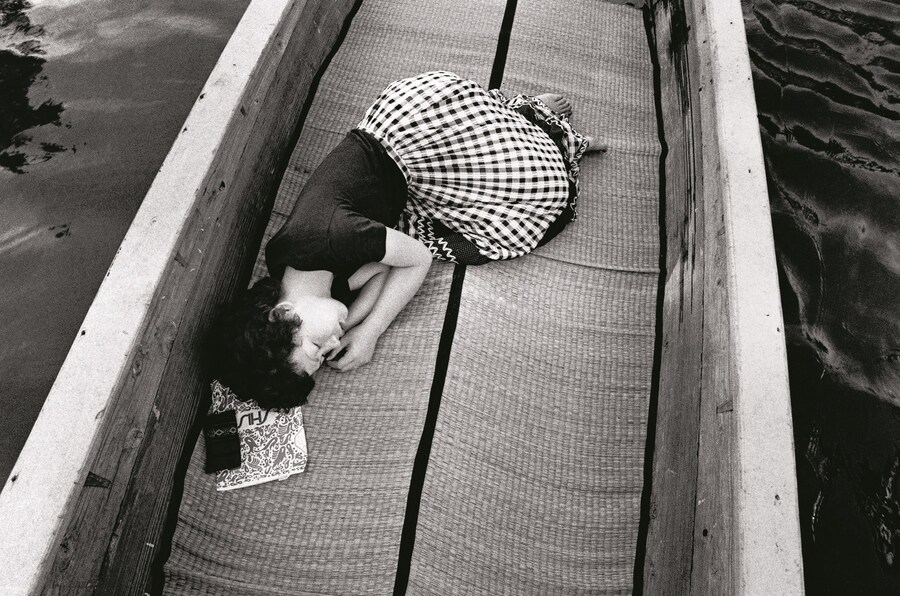 pg.94-95_Araki Nobuyoshi_Untitled