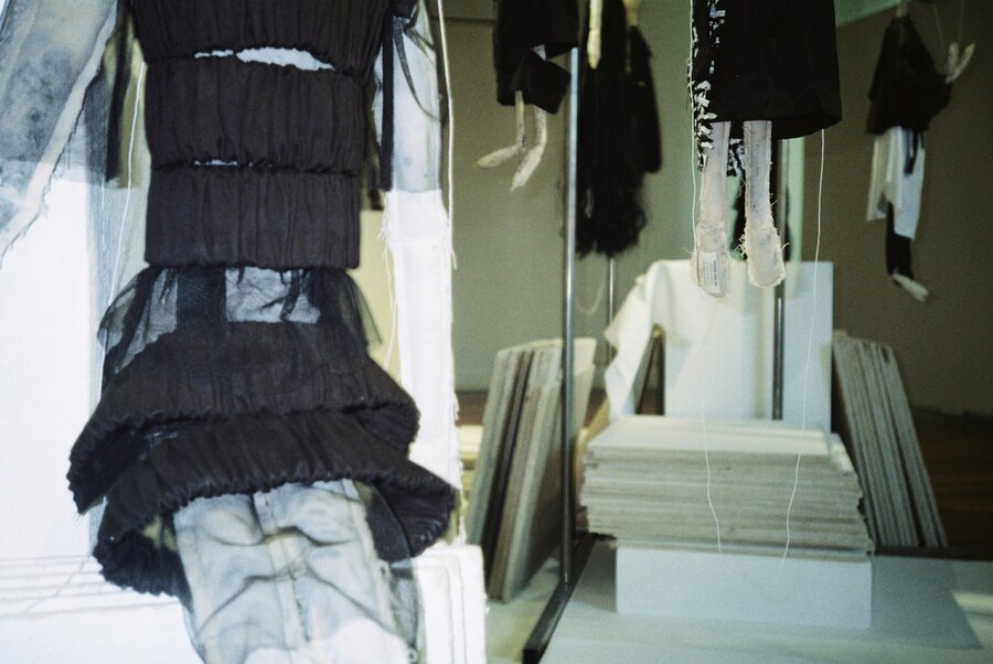 Phoebe English: Inanimate, Animate exhibition London 2019