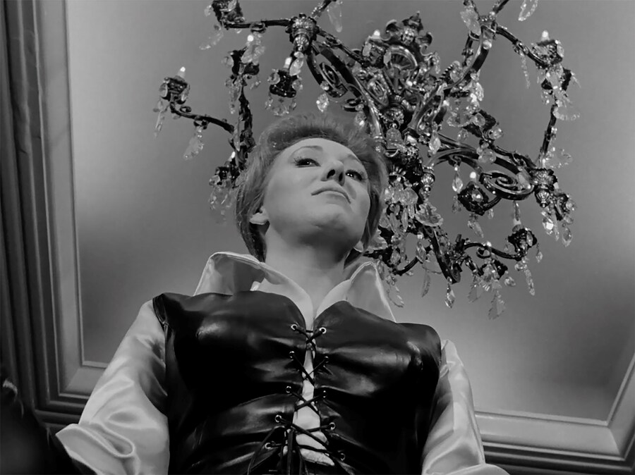 12_SATAN IN HIGH HEELS