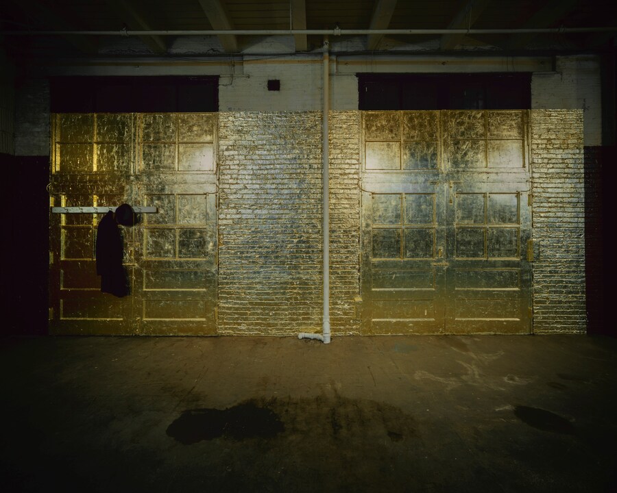 12 Jannis Kounellis, Senza titolo, . Chic