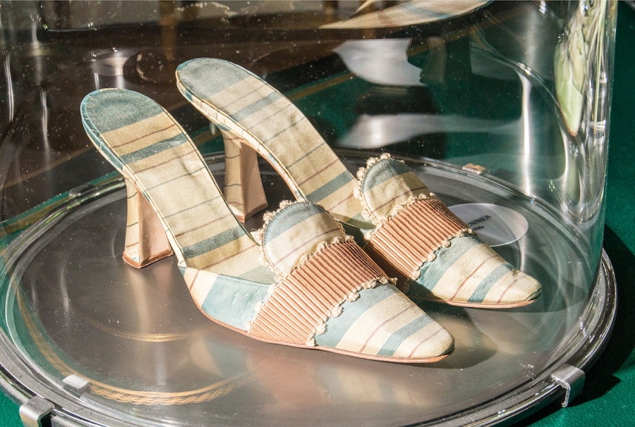 16_AlexanderCoggin_AnOther_Manolo