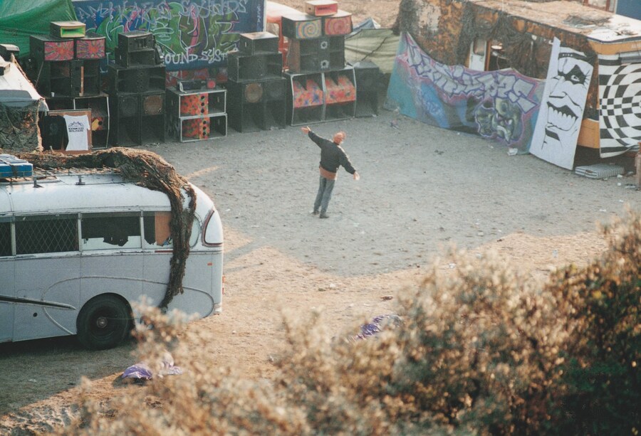 Sweet Harmony Vinca Petersen Saatchi Gallery Rave