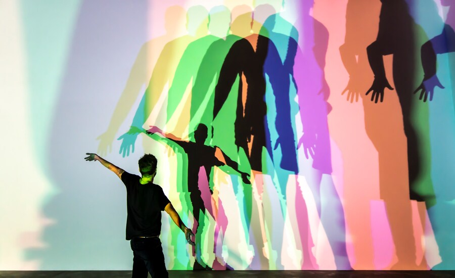 Olafur Eliasson - Your uncertain shadow (colour), 