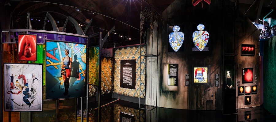 V&amp;A-Tim-Walker-Wonderful-Things-Exhibition-Install