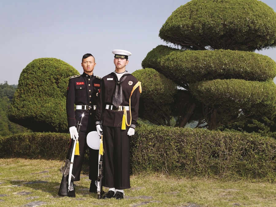 Heinkuhn Oh North South Korea border DMZ soldiers men