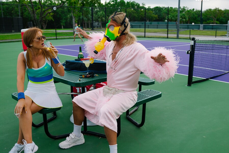 Isla Fisher and Matthew McConaughey in The Beach B