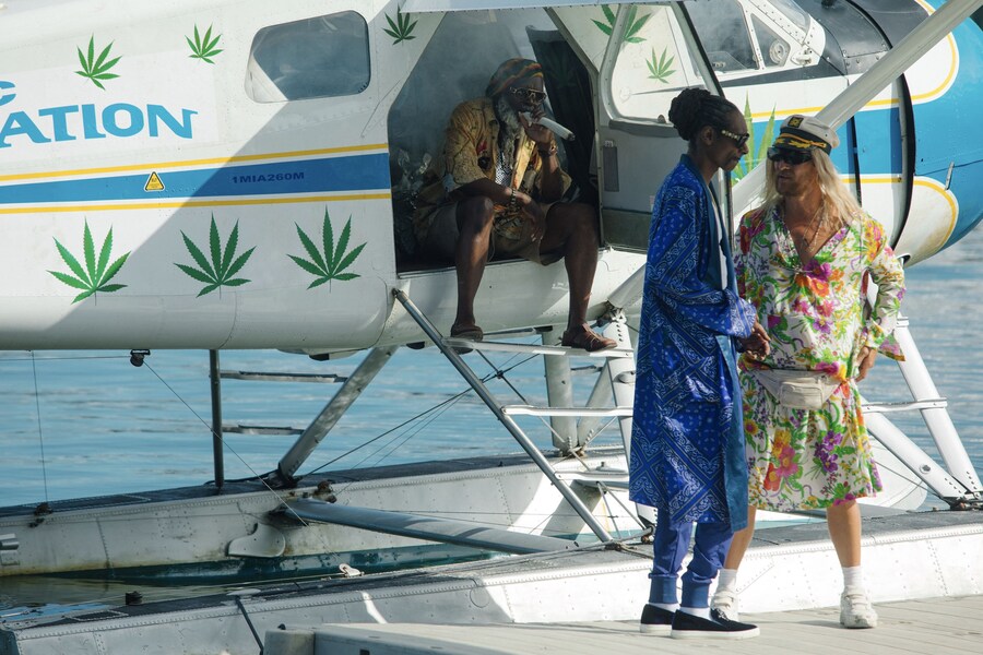 Snoop Dogg and Matthew McConaughey in The Beach Bu