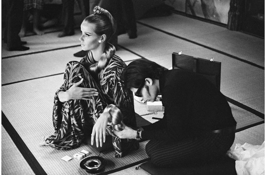 Veruschka+Ara Gallant 1966&#169;GideonLewin.