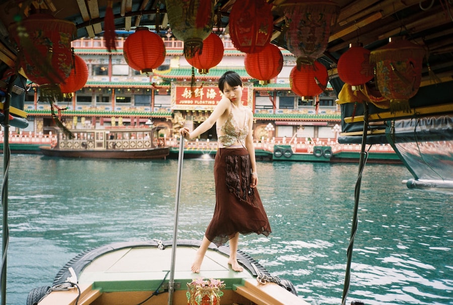 Luo Yang’s new series New Generation Moonduckling