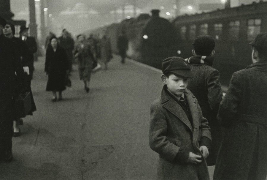 Bruce Davidson Street Photography Britain 1960s