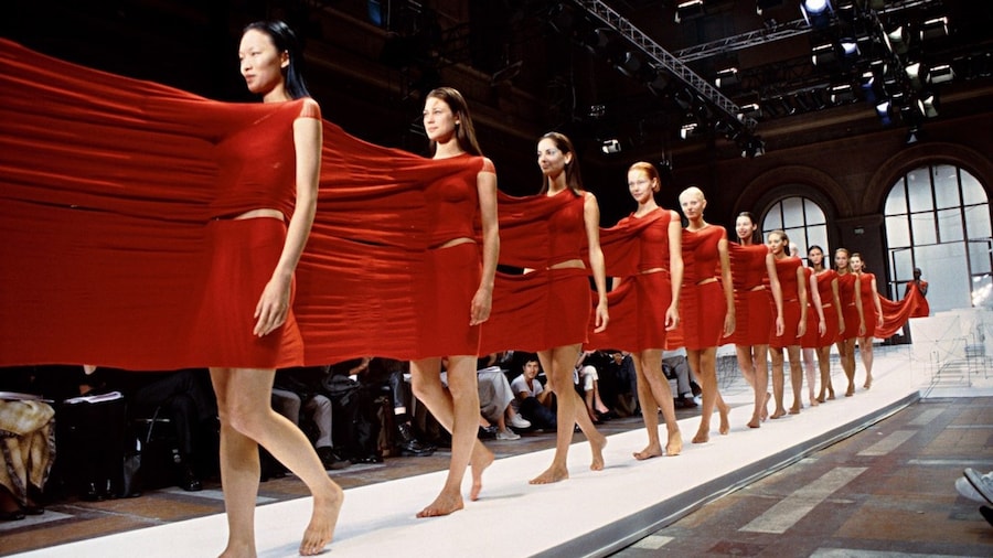 fashion documentary film movie Issey Miyake Moves (2002)