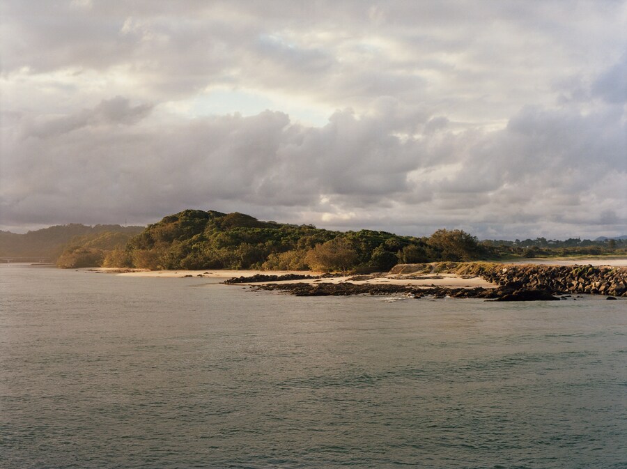 LP_Northern_Rivers_02 Lola &amp; Pani