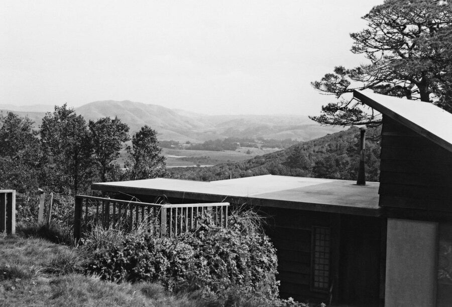 JB Blunk book–House with a view