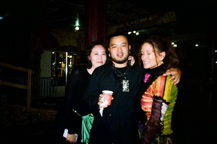 Yuhan Wang, Asai and Lulu Kennedy, backstage at Fa