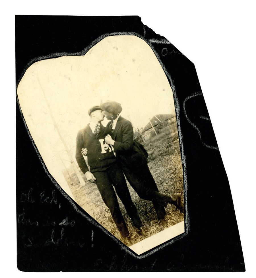 People Kissing: A Century of Photographs