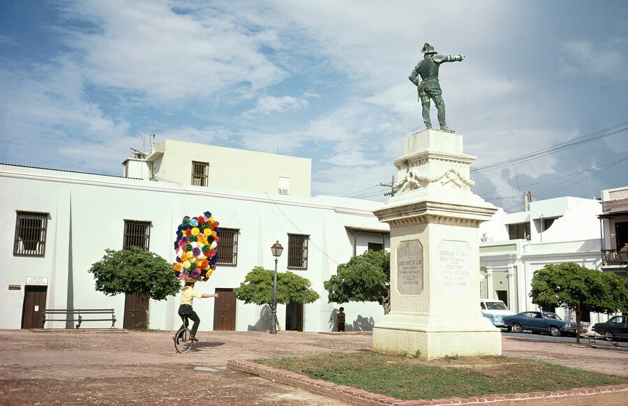 San Juan, Puerto Rico 1974 &#169; Joel Meyerowitz