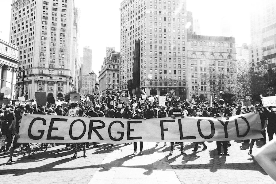 American Protest. Photographs 2020-2021 by Mel D. Cole