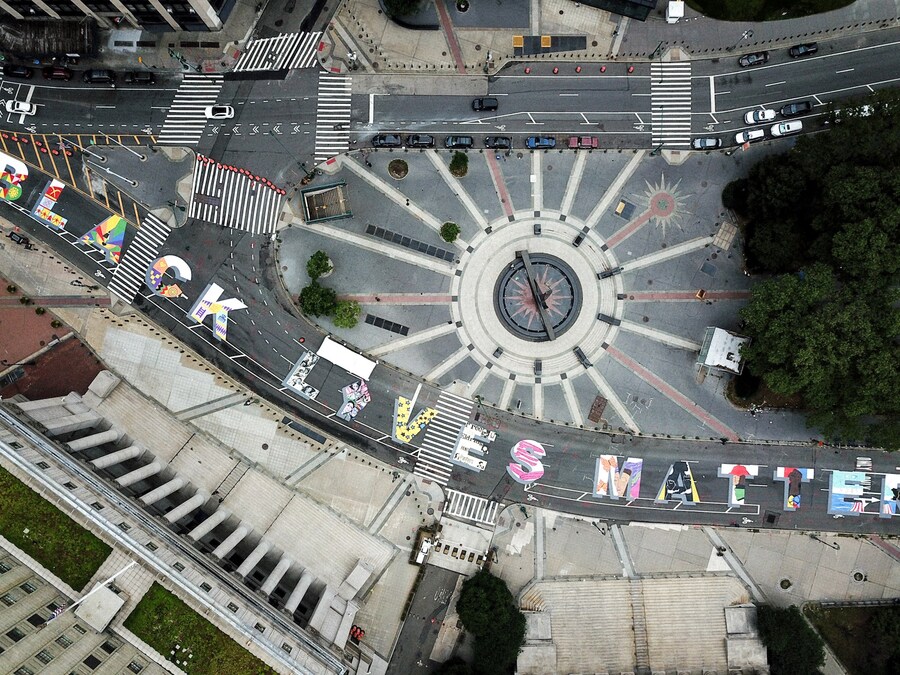 American Protest. Photographs 2020-2021 by Mel D. Cole