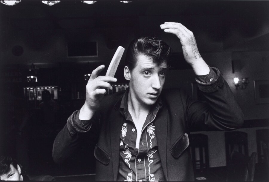 Fashioning Masculinities: The Art of Menswear