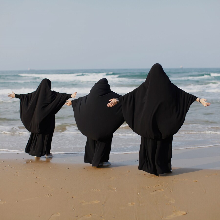 Magnum Square Print Sale: On the Horizon