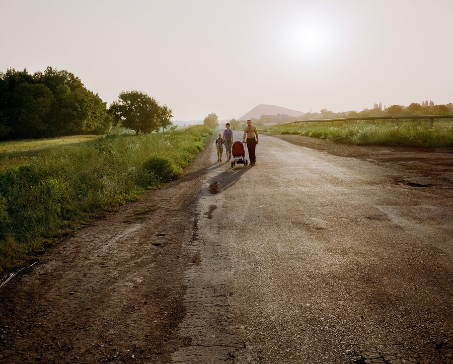 Magnum Square Print Sale: On the Horizon