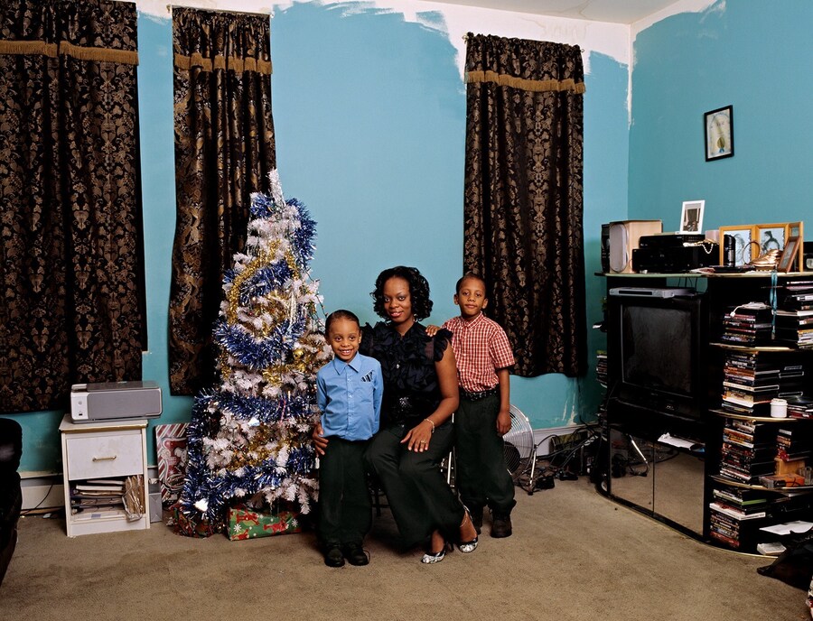 APERTURE DL Coulson Family