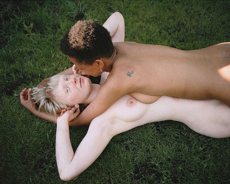 parisphotoonlineviewingrooms-si-n-davey-the-garden