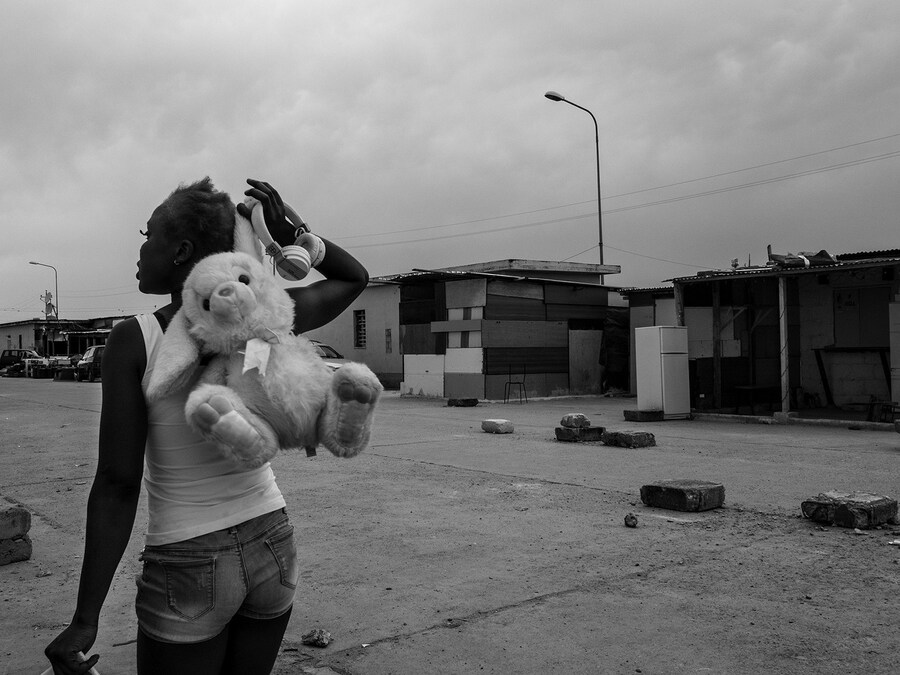 Precedents: Magnum’s Square Print Sale