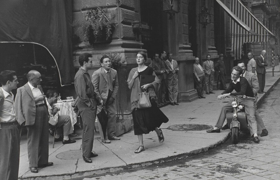 Ruth Orkin, American Girl in Italy, 1951