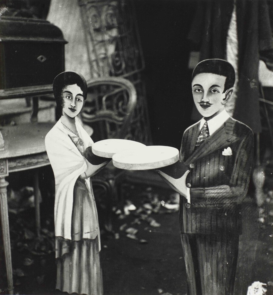 Kati Horna, Untitled, from the series Flea Market, c. 1933