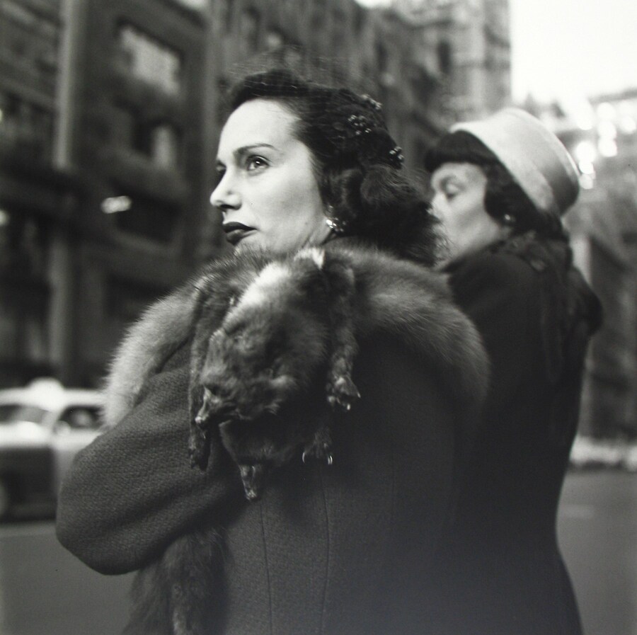 Vivian Maier, New York, December 2, 1954 Copyright