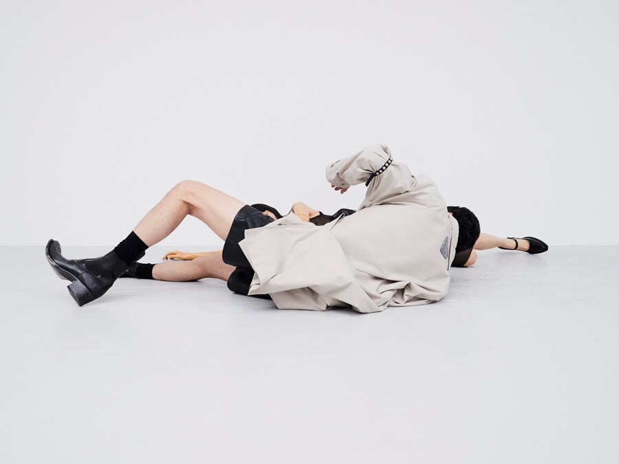 Through the Looking-Glass AnOther