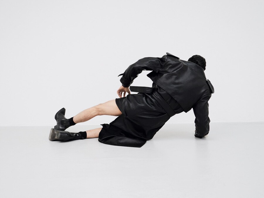 Through the Looking-Glass AnOther