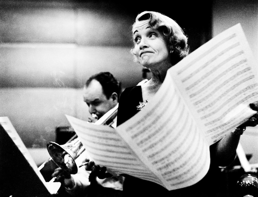 &#169; Eve Arnold Estate, Marlene Dietrich at the recor