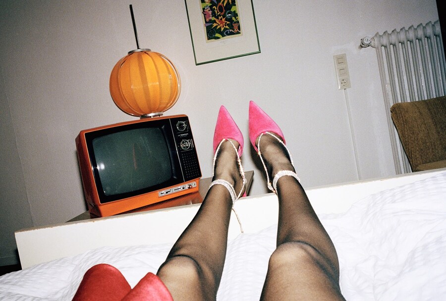 With no words, with no song