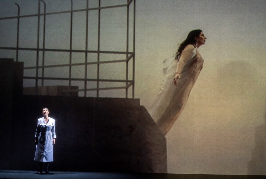 Marina Abramović, ENO’s 7 Death